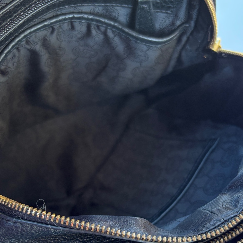 MICHAEL Michael Kors
BLACK LEATHER MEDIUM RHEA BACKPACK - Picture 10 of 12